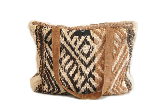 Handwoven Alpaca Shoulder Bag - Stylish and Sustainable Craftsmanship. Alba