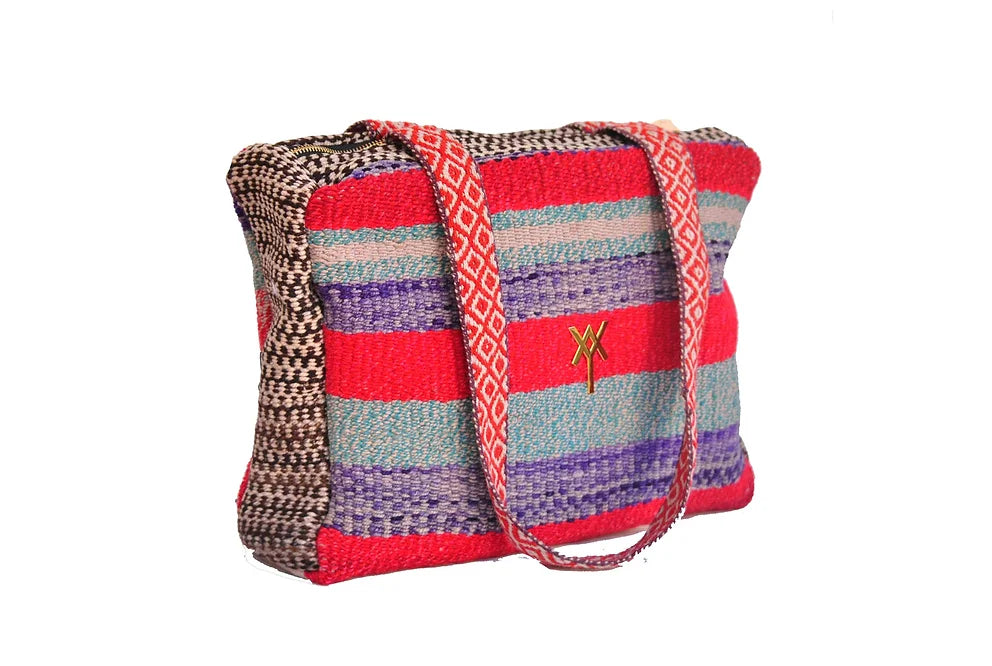 Handwoven Shoulder Bag - Stylish and Sustainable Craftsmanship. Alba Nova